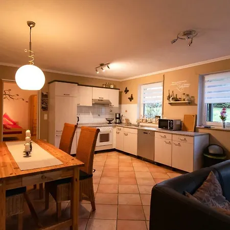 Apartment Am Eifelsteig Vulkaneifel-auszeit *