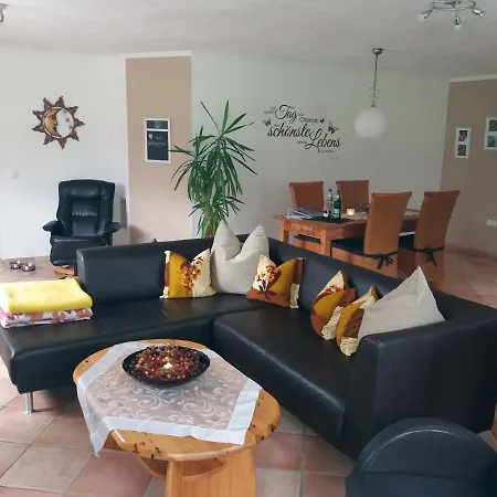 Apartment Am Eifelsteig Vulkaneifel-auszeit *