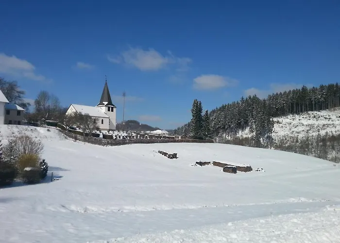 Апартаменты Am Eifelsteig Vulkaneifel-auszeit *