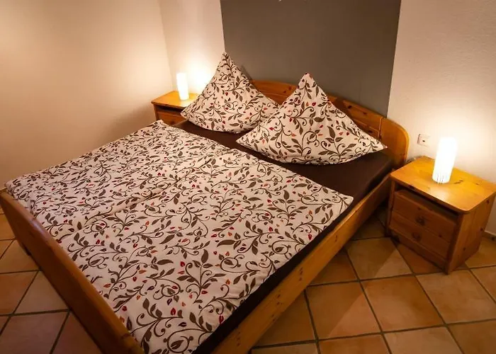 Апартаменты Am Eifelsteig Vulkaneifel-auszeit *